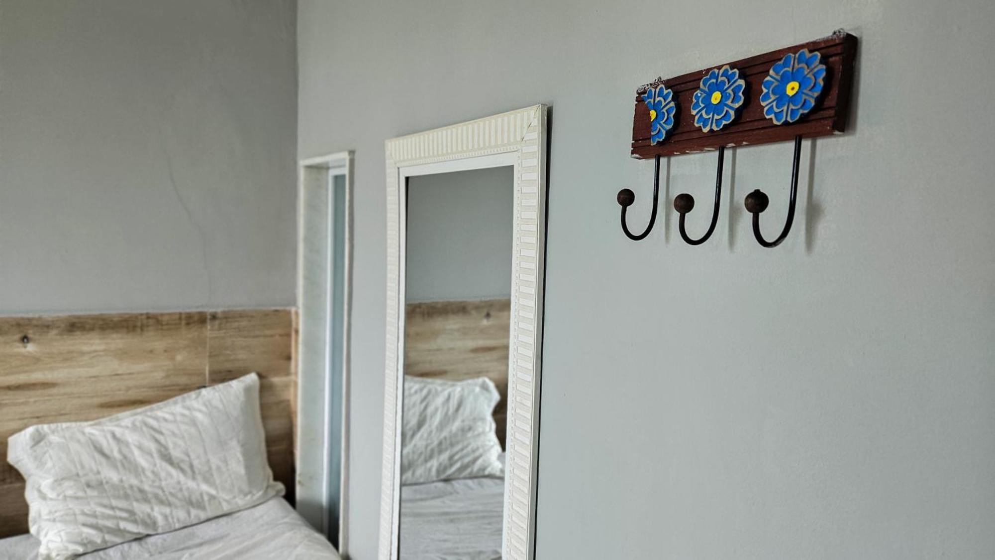 Bella Vista Ocean View Hotel Armacao dos Buzios Bagian luar foto A wall-mounted coat rack
