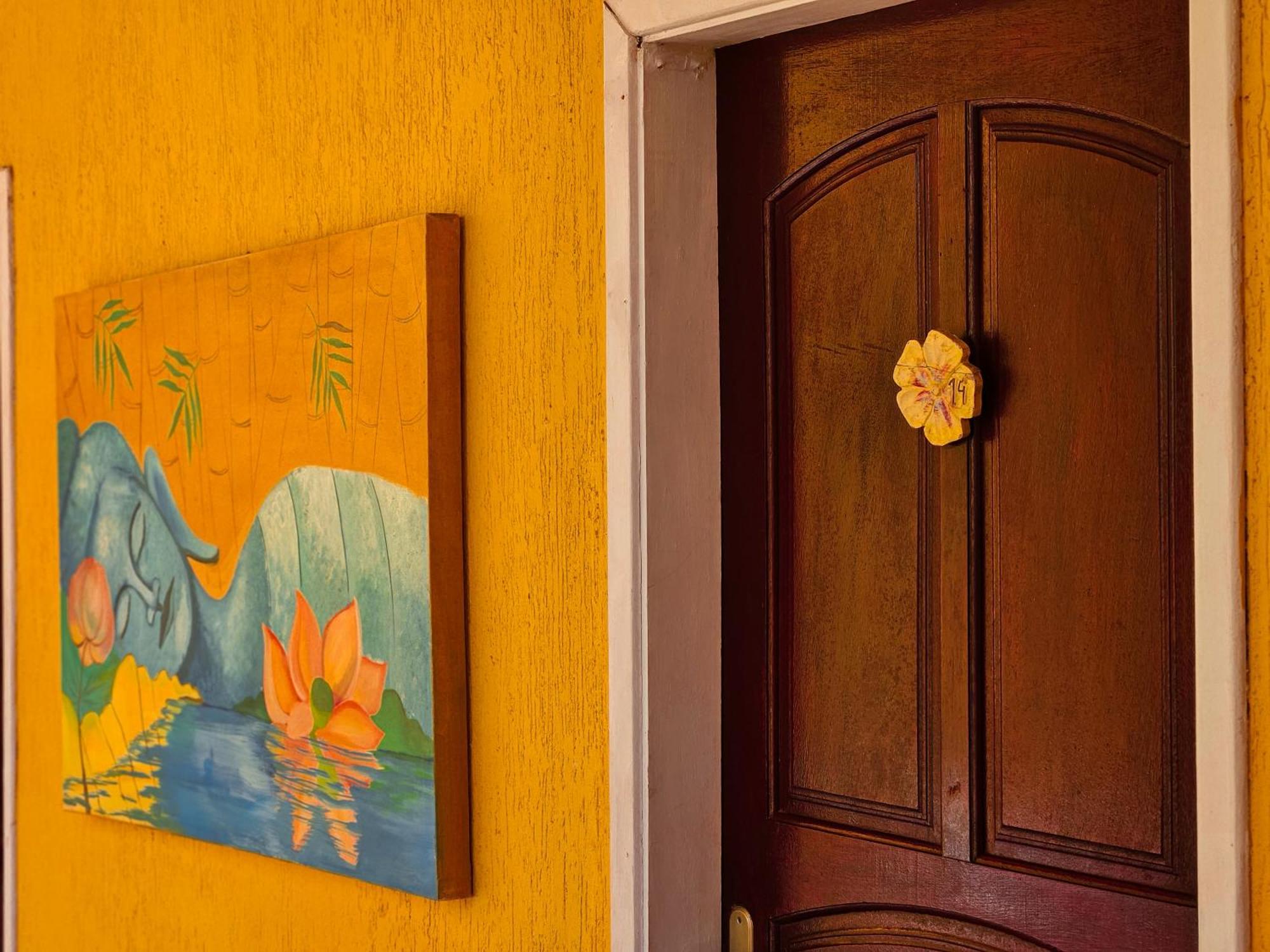 Bella Vista Ocean View Hotel Armacao dos Buzios Bagian luar foto A door knocker