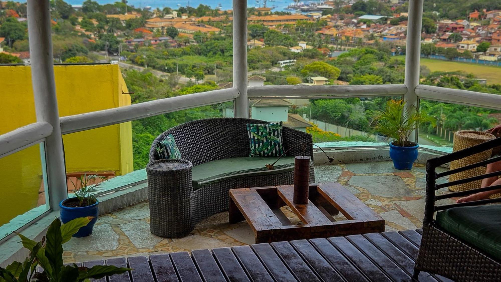 Bella Vista Ocean View Hotel Armacao dos Buzios Bagian luar foto A balcony in the city of Niterói, Brazil